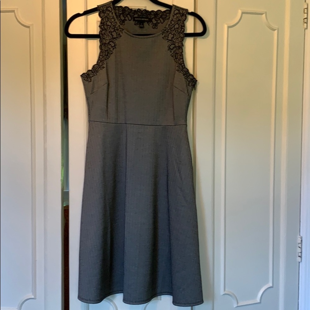 Banana Republic dress. Blk/white tweed . Sz 2